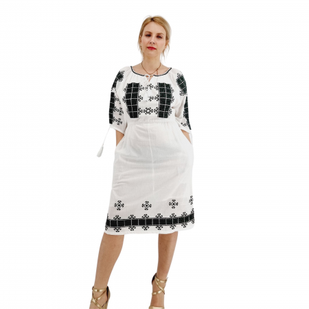 Рокли с бродерия - Rochie traditionala Miruna 15