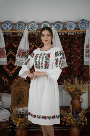 Рокли с бродерия - Rochie traditionala Miruna 15