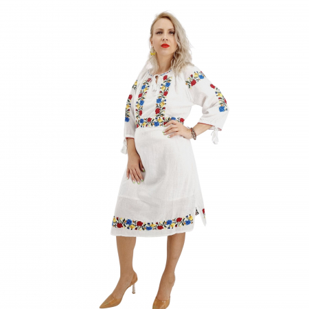 Рокли с бродерия - Rochie Traditionala Magdalena 8