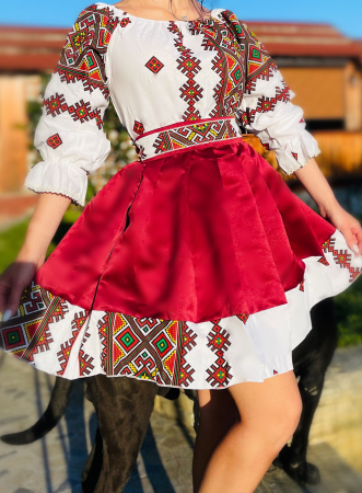 Елегантни рокли - Rochie Traditionala stilizata cu Laura 12