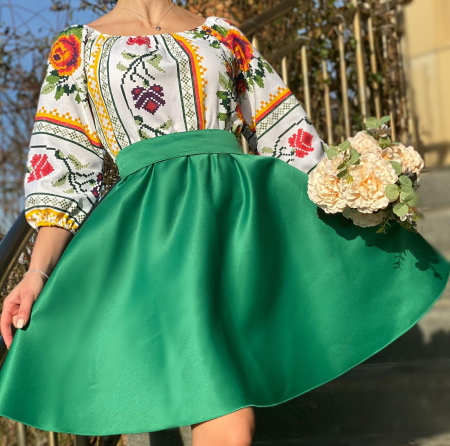 Rochii Elegante - Rochie Traditionala stilizata cu motive florale Maria