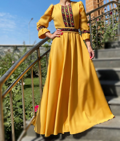 Елегантни рокли - Rochie Traditionala Trandafira 2