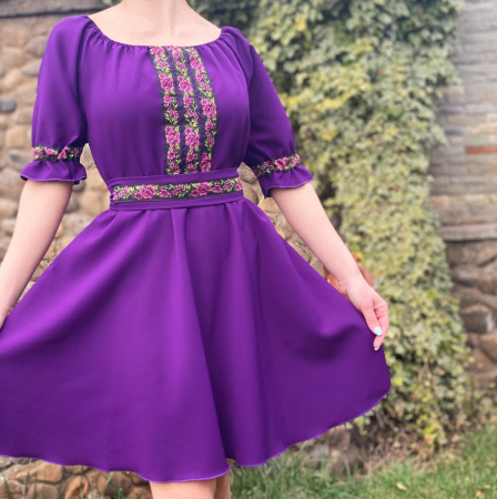 Rochii Elegante - Rochie Traditionala Trandafira