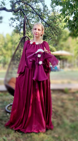 Рокли за момичета - Rochita stilizata cu motive traditionale Rebeca