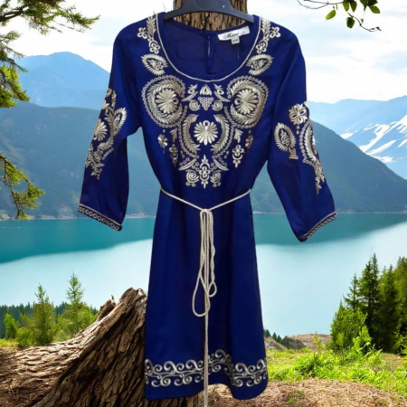 Rochita Traditionala cu broderie Carla 3 [1]