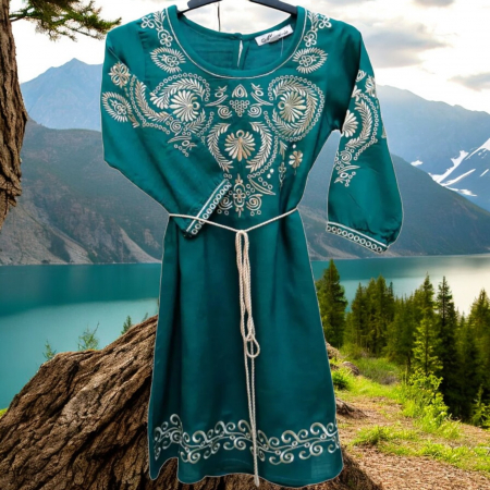 Rochita Traditionala cu broderie Carla [1]