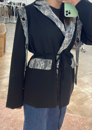 Sacou negru elegant cu inserții din dantelă și cordon [4]