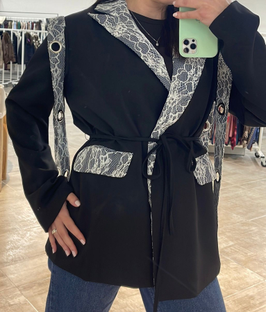 Sacou negru elegant cu inserții din dantelă și cordon [2]