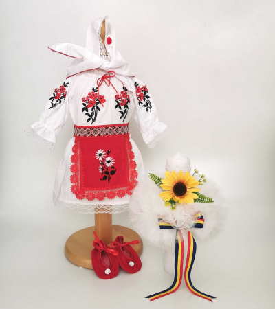 Set botez - Комплект за кръщене Muna 5 – Костюм и свещ