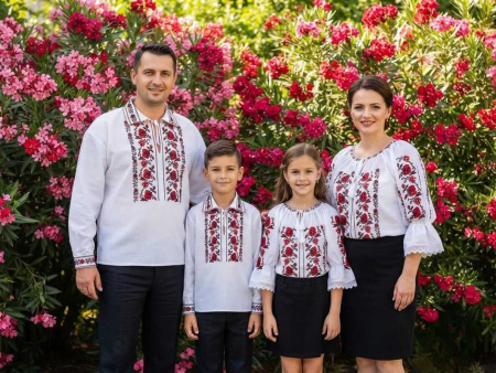 Set intreaga familie - Set Familie Traditionala 395/ Camasi traditionale cu broderie