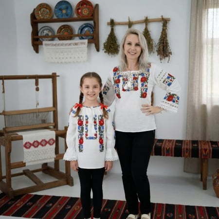 Set Traditional - Set ii traditionale Mama - Fiica 90