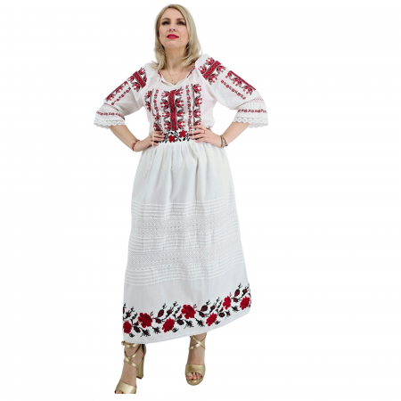 Set stilizat traditional format din ie si fusta 18 [1]