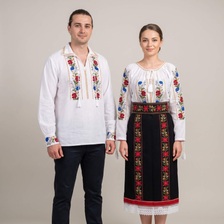 Традиционен комплект - Set Traditional Cuplu 670/ Camasi traditionale cu broderie si Catrinta
