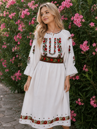 Costume populare - Set traditional dama format din 3 piese - Aniela 4