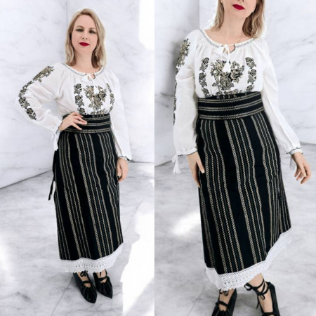 Costume populare - Set traditional format din catrinta , brau si ie - Hera 11
