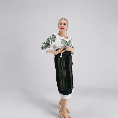 Costume populare - Set traditional format din catrinta si brau Ariel
