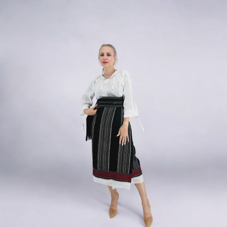 Set traditional format din catrinta si brau Ariel 3 [3]