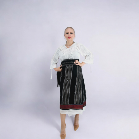 Set traditional format din catrinta si brau Ariel 3 [2]