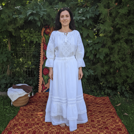 Costume populare - Set traditional format din ie , fusta 79