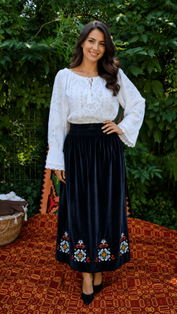 Femei - Set traditional format din ie , fusta 90