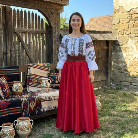 Costume populare - Set traditional format din ie, fusta si brau 119