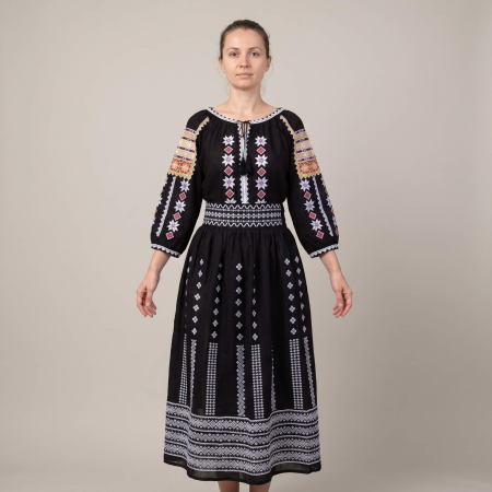 Costume populare - Set traditional format din ie si fusta 106