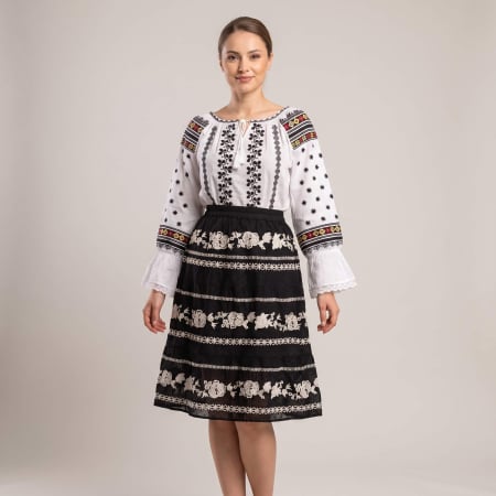 Pachete Traditionale - Елегантен комплект: Блуза и пола 163