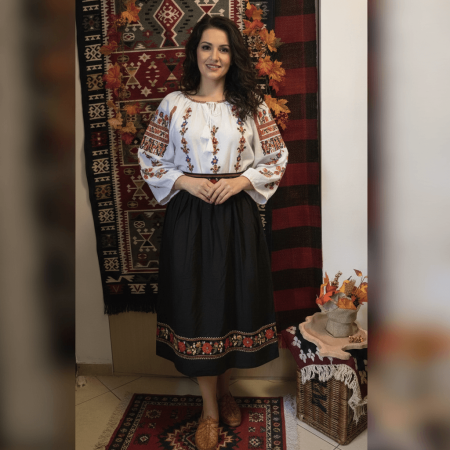 Pachete Traditionale - Set traditional format din ie si fusta 245