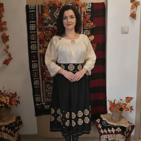 Pachete Traditionale - Set traditional format din ie si fusta 250