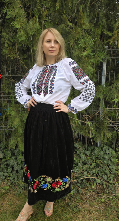 Set traditional format din ie si fusta 27 [2]