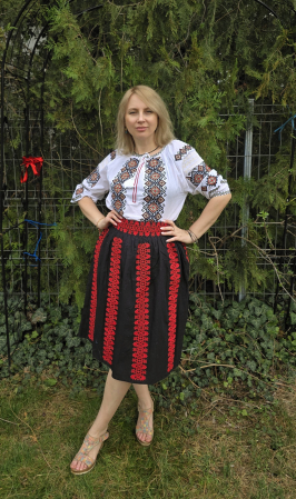 Традиционни костюми - Елегантен комплект: Блуза и пола 28