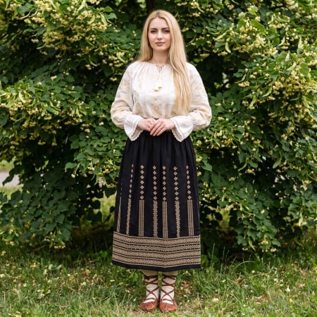Costume populare - Set traditional format din ie si fusta 61