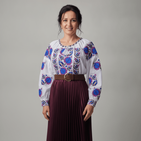 Set traditional format din ie traditionala, fusta plisata si curea 174 [1]