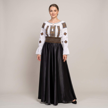 Pachete Traditionale - Set traditional format din ie traditionala, fusta saten si brau brodat 157