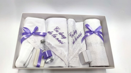 Botez cu Traditie - Trusou Botez Brodat cu fir mov