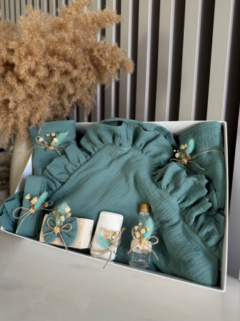 Комплекти за кръщене - Комплект за кръщене, състоящ се от 8 муселиновни парчета - различни цветове