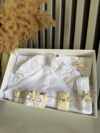 Комплекти за кръщене - Комплект за кръщене, състоящ се от 8 муселиновни парчета - различни цветове