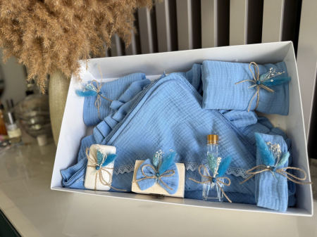 Комплекти за кръщене - Комплект за кръщене, състоящ се от 8 муселиновни парчета - различни цветове