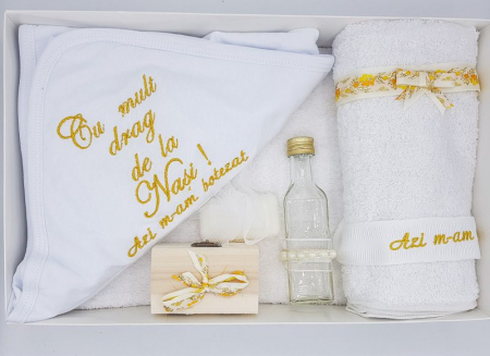 Комплекти за кръщене - Trusou traditional brodat Botez - Auriu