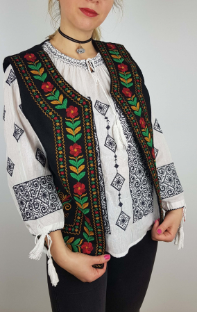Дамски елеци - Vesta Traditionala Suzana 4