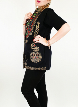Елегантна жилетка с бродерия – Валерика [2]