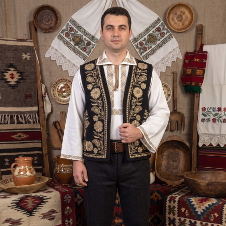 Barbati - Vesta traditionala Madalin