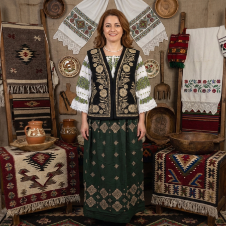 Дамски елеци - Vesta traditionala Adriana