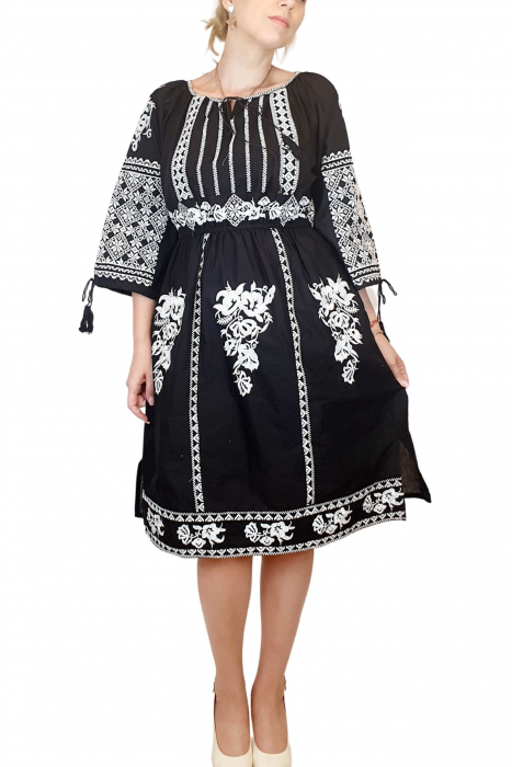 Rochie traditionala Isabela