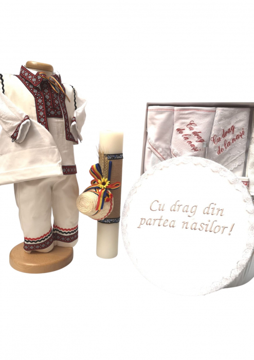 Set Botez Traditional Adi 2 4 piese costumas, lumanare, cufar brodat, trusou brodat