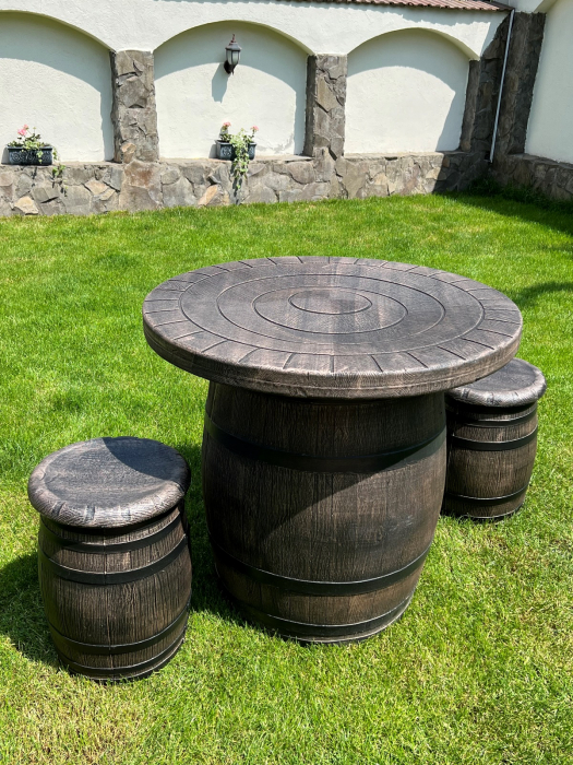 Set Masă cu 2 scaune din PE, imitație butoiaș, model DINE [3]