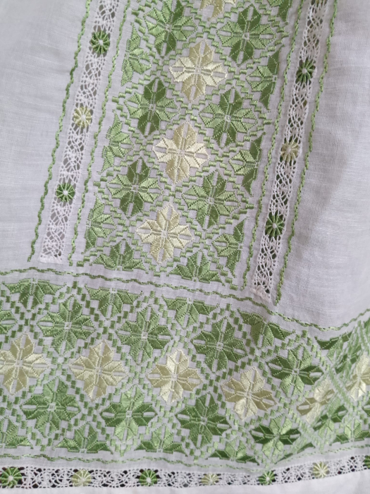 Tunica brodata manual cu matase pe panza topita premium(amestec in si bumbac) [5]