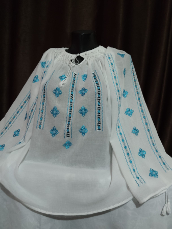 Ii traditionale cu maneca lunga - Ie traditionala cusuta manual pe panza topita(bumbac)