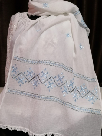 Esarfe brodate manual - Esarfa / Marama  brodata manual