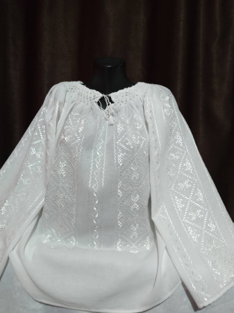 Modele in stoc - Ie cusuta manual cu matase